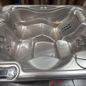 used-jetsetter-champagne-rw